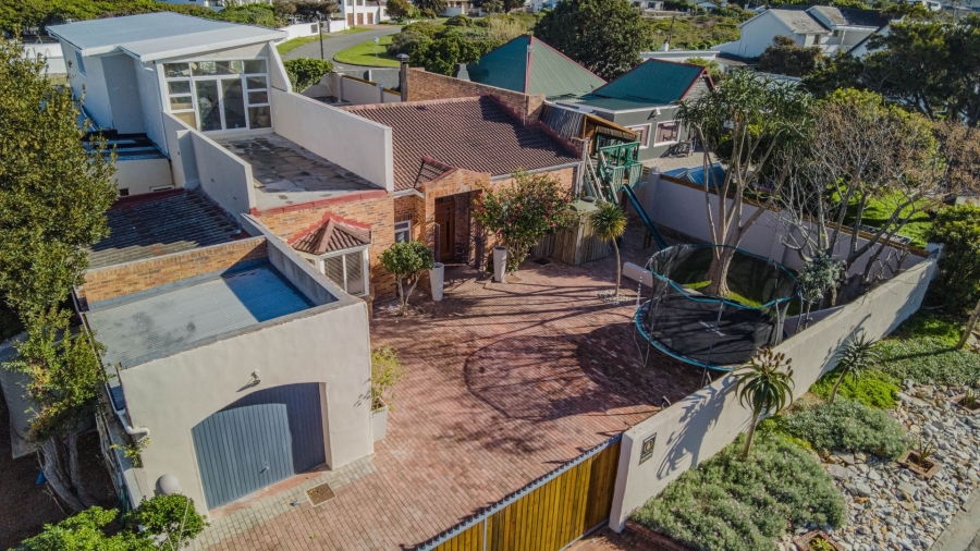 3 Bedroom Property for Sale in Westcliff Western Cape